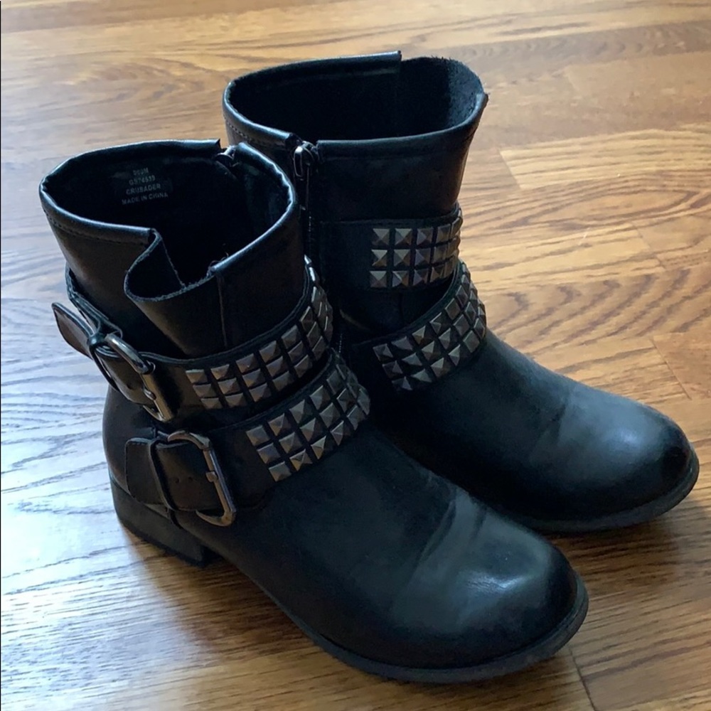 MIA booties